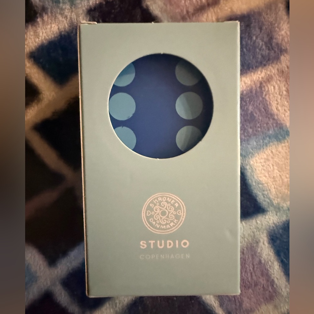 Blue Domino Vegan‎ Wax Candle